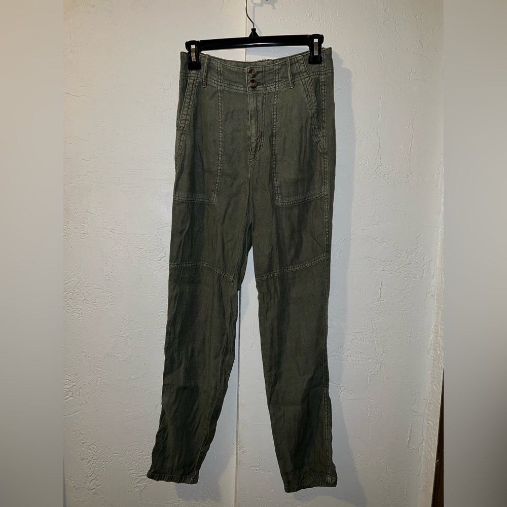 AE Straight Leg Green Pants
